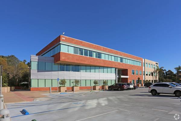 Oficinas privadas listas para usar por $795: ¡Acceso 24/7! ¡Acceso a gimnasio y duchas! (¡Solana Beach! Sin verificación de crédito, términos flexibles!)63819361561475120