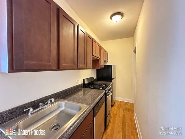 $1,850 / 1br - 700ft2 - **$300 OFF 1ST MONTH!** 1 Bed, 1 Bath w/Dishwasher, Available Now! (Wrigleyville)63844193408513122
