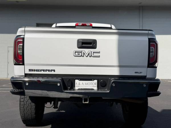 2017 GMC Sierra 1500 Crew - Photo 11