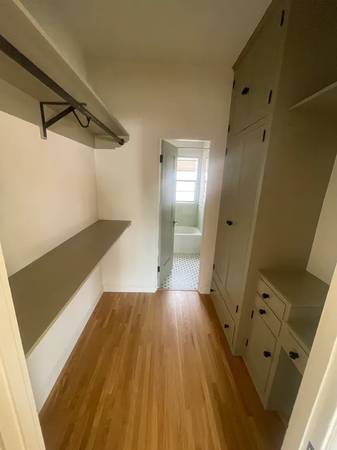 $1,195 / 2br - Bright and open 2-bed, 1-bath end unit condo Close to Park & Hospital (1435 Lomita Blvd #101 Harbor City, CA)64035737820034122
