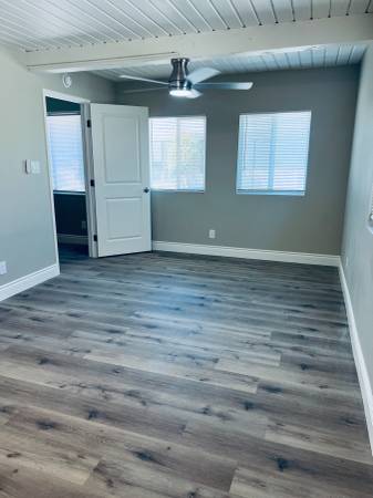 $2,400 / 2br - 800ft2 - SPACIUS 2 BEDROOM 1BATH PRIME LOCATION (hayward / castro valley)63847326977665120