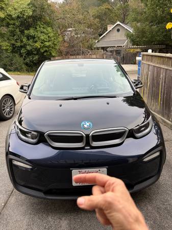 2019 BMW i3 Base w/Range Extender Hatchback 4D 1