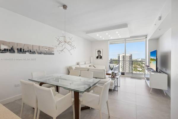 $3,990 / 2br - 819ft2 - Luxury 2bd with Den in Nine Mary Brickell Village (Miami)64051006121986122