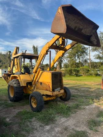 410B John Deere Back Hoe 1