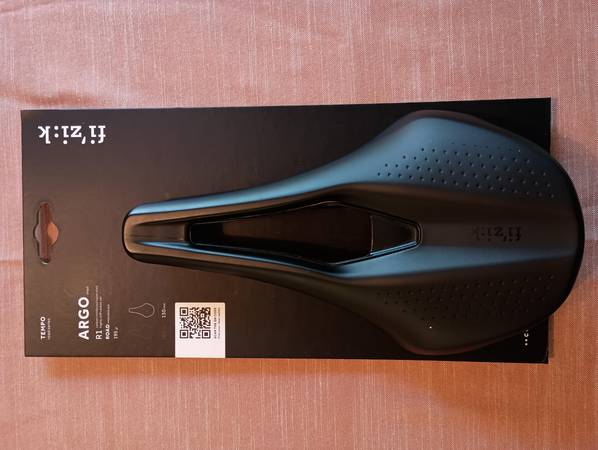 パーツ fizik TEMPO ARGO R1 150mm パーツ fizik TEMPO ARGO R1 150mm Fizik Tempo Argo R1 Saddle