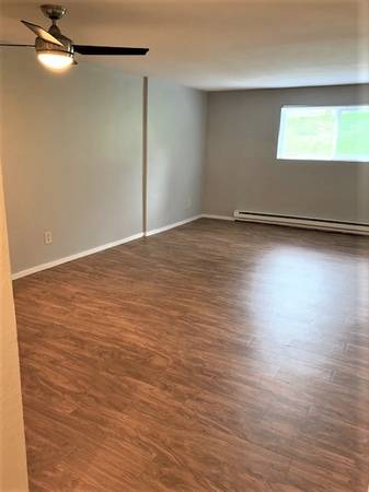 $2,275 / 2br - 950ft2 - ¡4 Semanas GRATIS de alquiler! A pocas cuadras de I-5 y del tren ligero: ¡el sueño del viajero diario! (Northgate, Lake City, U-District, Greenwood, Greenlake)63799910151299124