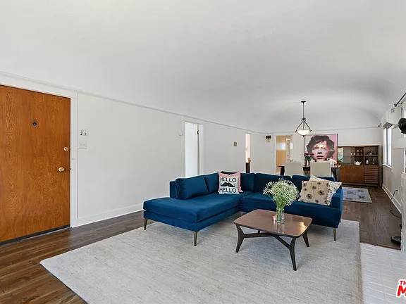 $1,950 / 3br - 1492ft2 - Casa elegante en Mid-City Heights cerca de tiendas, cafés y atracciones (Los Ángeles)63701111064579122