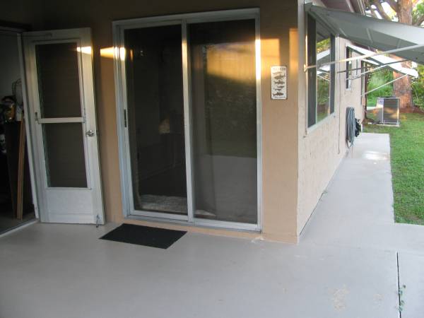 $275,000 / 3br - 1176ft2 - WALK TO THE INDIAN RIVER LAGOON - SAFE NEIGHBORHOOD (SEBASTIAN)63923538020994122