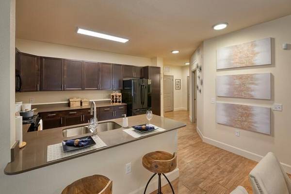 $1,699 / 1br - 838ft2 - In-Home Washer & Dryer, Valet Door-to-Door Trash Service (4560 S Balsam Way Denver, Co. 80123)63973358595331123