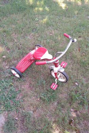 Radio Flyer tricycle 1