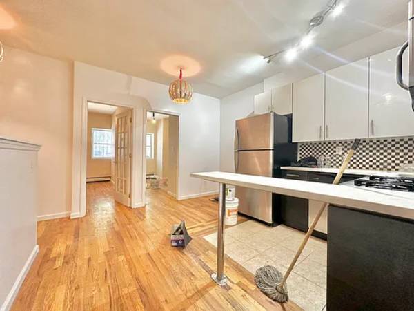 $4,800 / 4br - Spacious 4 Bedroom, 2.5 Bath Duplex with Laundry in Unit and Private Backyard (Ocean Hill)63809066698371120