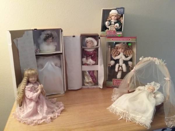 Multiple Precious/Unique dolls 1
