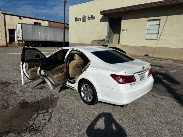 Lexus ES330 - $3,950 (Irving)63489271468803122