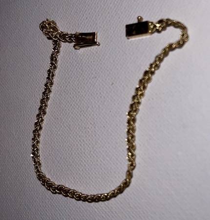Bracelet stolen from car 1