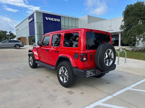 2019 Jeep Wrangler UNLIMITED SAHARA 4X4 - $31,800 (Volvo Cars Hill Country)63439726693379123