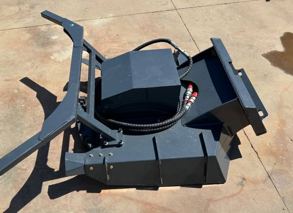 Mulcher attachment mini skid steer loader toro dingo 1