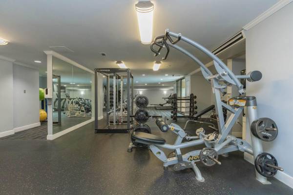 $1,380 / 457ft2 - Ventiladores de techo, en Alexandria, Estudio 1BA (250 S Whiting St, Alexandria, VA)63896157000322122