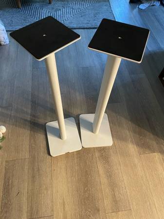 Kanto 34” speaker stands 1