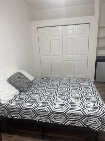 $800 / 1br - Room for rent (SE Port Saint Lucie an Floresta)63872761329795122
