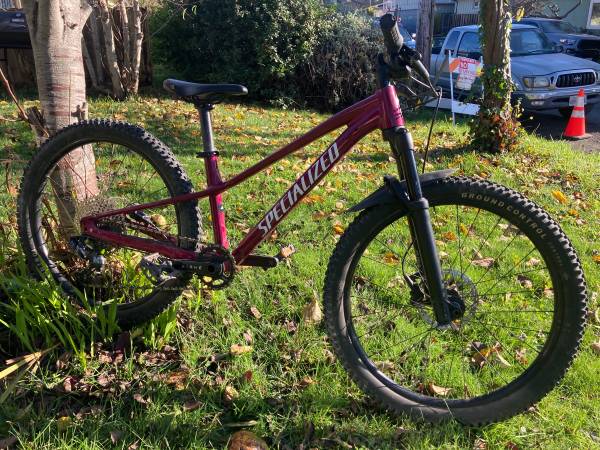 Specialized Riprock Comp/Expert 24” kids mountain bike 1