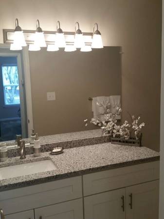 $2,536 / 2br - 932ft2 - Stay warm! In-unit heating provided at Hunt Club Apartments! (North Wales - Oxford Park)64024500514946121