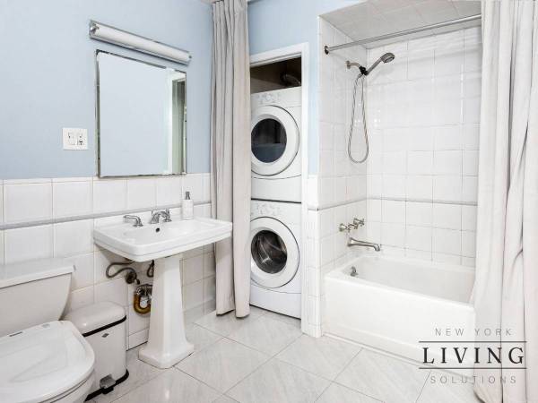 $3,200,000 / 2br - 2421ft2 - Oasis In Chelsea: Mix-Use duplex with Private Roof Deck Plus Air Right (Chelsea)64033458137857122