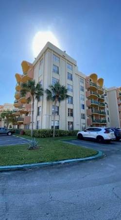 Beautiful bright and completely Remodeled 2-bedroom, 2-bath condo in T 1