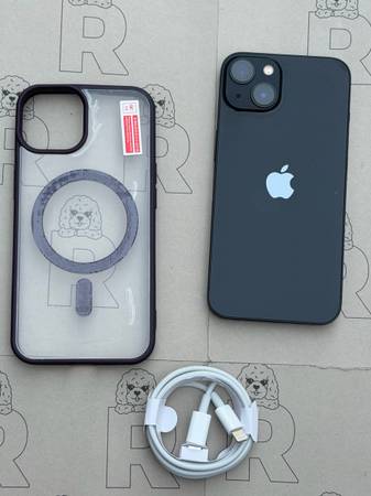 IPhone 13 128g Factory unlocked 1