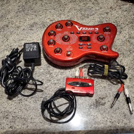V-AMP 3   Guitar Amp Modeler and USB Audio Interface 1