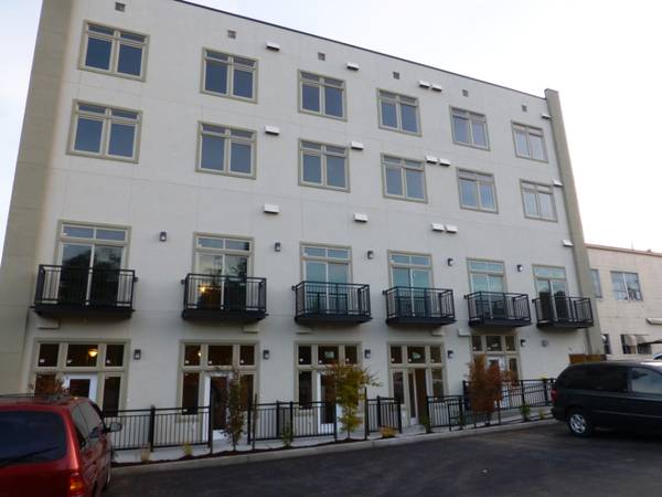 $1,395 / 1br - 438ft2 - Unique Downtown Living - Open 1 Bedroom Bayview (Bellingham)63920959103875122