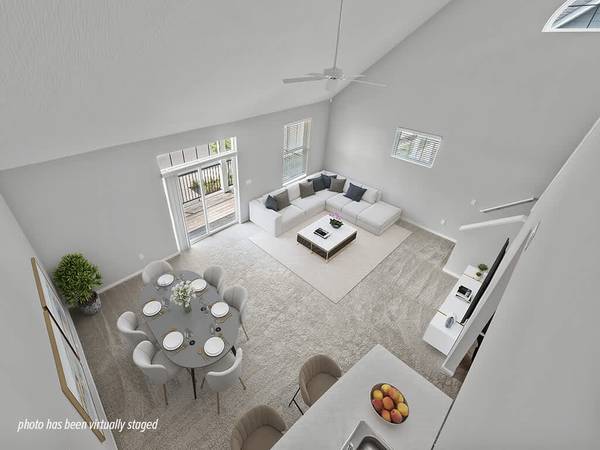 Ashland OH, 2/bd, Carpeting 1