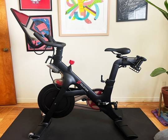 Pre-owned 3rd Generation Peloton Bike - Like New + Extras 1