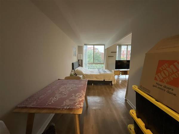 $2,400 / 1br - 628ft2 - Estudio de un dormitorio – Amplio de 628 pies cuadrados – Acabados de lujo – Todos los servicios incluidos (LOGAN CIRCLE)63779442109827124