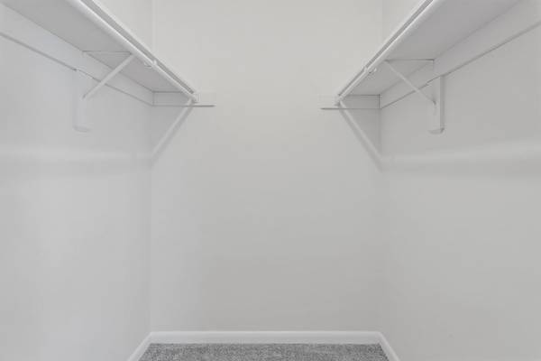$1,626 / 1br - 829ft2 - 1/BD 1/BA, Acceso Fácil al Transporte Público, Área de Juegos63694536972163120