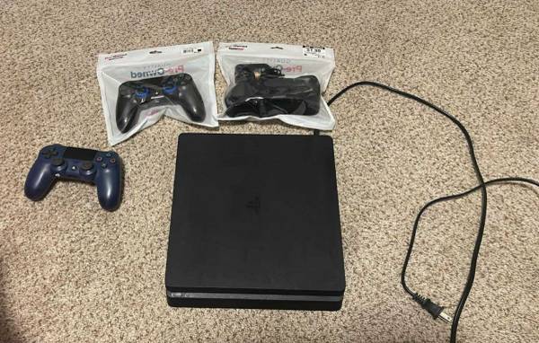 PlayStation (PS4) - $100 (Tacoma)63470087527681121