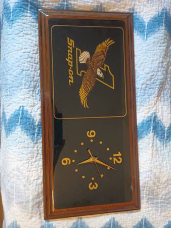 VINTAGE SNAP-ON CLOCK 1