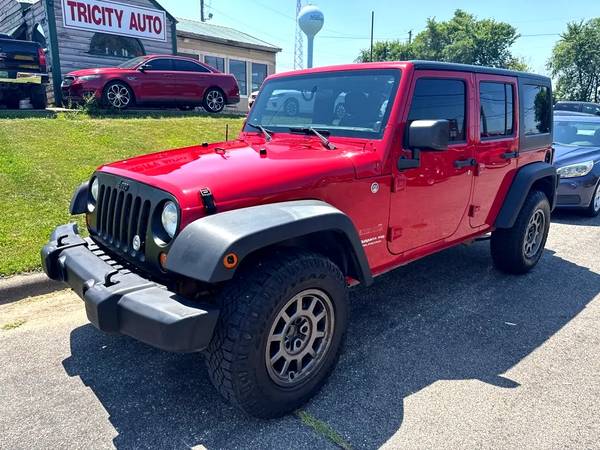 2011 JEEP WRANGLER UNLIMITED, CARFAX AVAILABLE, LOW DOWN PAYMENTS O.A.C. - $11,995 (Columbia Heights)634810157155851223