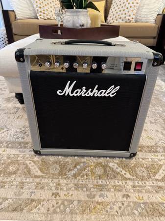 Marshall Jubilee JCM 25 / 50 Combo Amp with Padded Cover 1