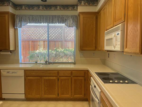 $685,000 / 2br - 1203ft2 - Senior Bliss (healdsburg / windsor)63667941619843122