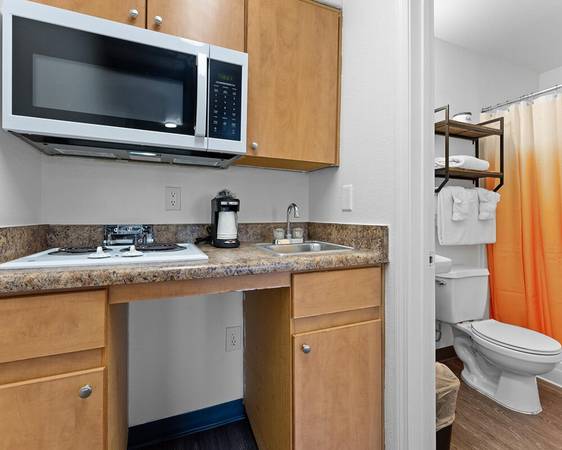 Flat Screen TVs, Wi-Fi Access, Free Premium Cable TV 1