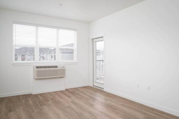 $2,595 / 3br - 1193ft2 - Great 3 Bed, 2 Bath floor plans. Join us! (Oregon City - Oregon City High School)63820882441345120