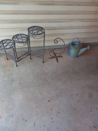 Vintage Garden Items 1