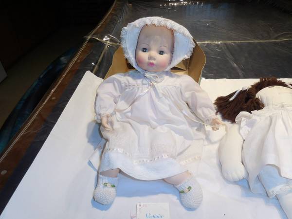 Collectible Dolls: A Madame Alexander Doll; 16" Porcelain; and 1 Other - $25 (Bothell)63470797260419123