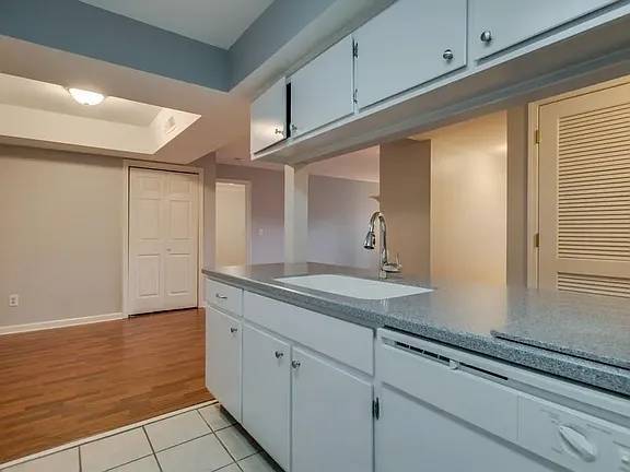 $1,300 / 2br - 1060ft2 - Apartamento de 2 habitaciones y 2 baños en alquiler (Nashville)63673250721025120