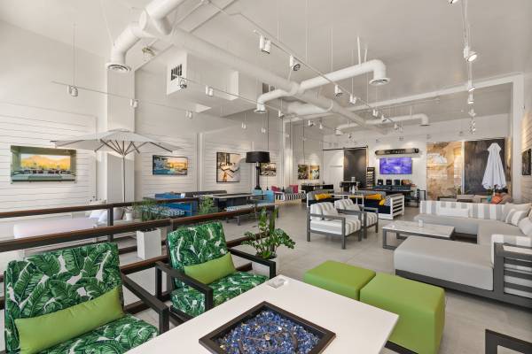$10,319 / 1762ft2 - Prime La Jolla Retail | Café / Dessert / Fitness / Retail (Downtown La Jolla)64037217446273123
