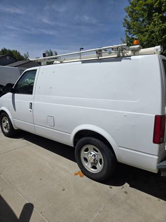 Chevrolet Astro Van AWD 2005 - $3.500 (Kuna)63469904144513123