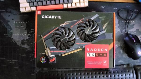 Gigabyte Radeon RX 590 GPU 1
