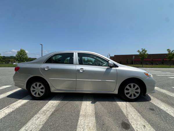 2009 Toyota Corolla LE 71,000 MILES!!!! - $9,999 (Northborough)63470757419779124