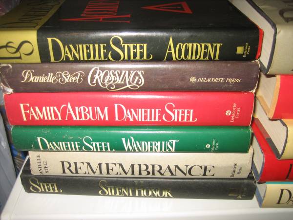 Collection of Danielle Steele Books 1