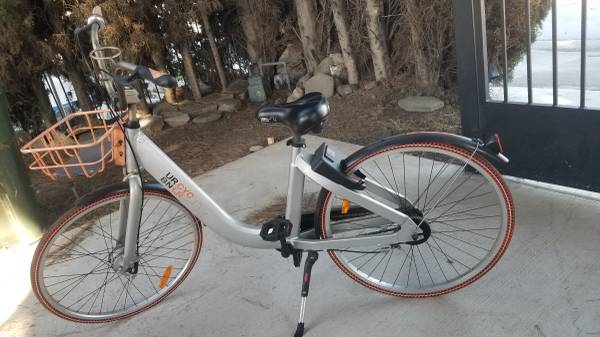 Bicycle Solid tires 1